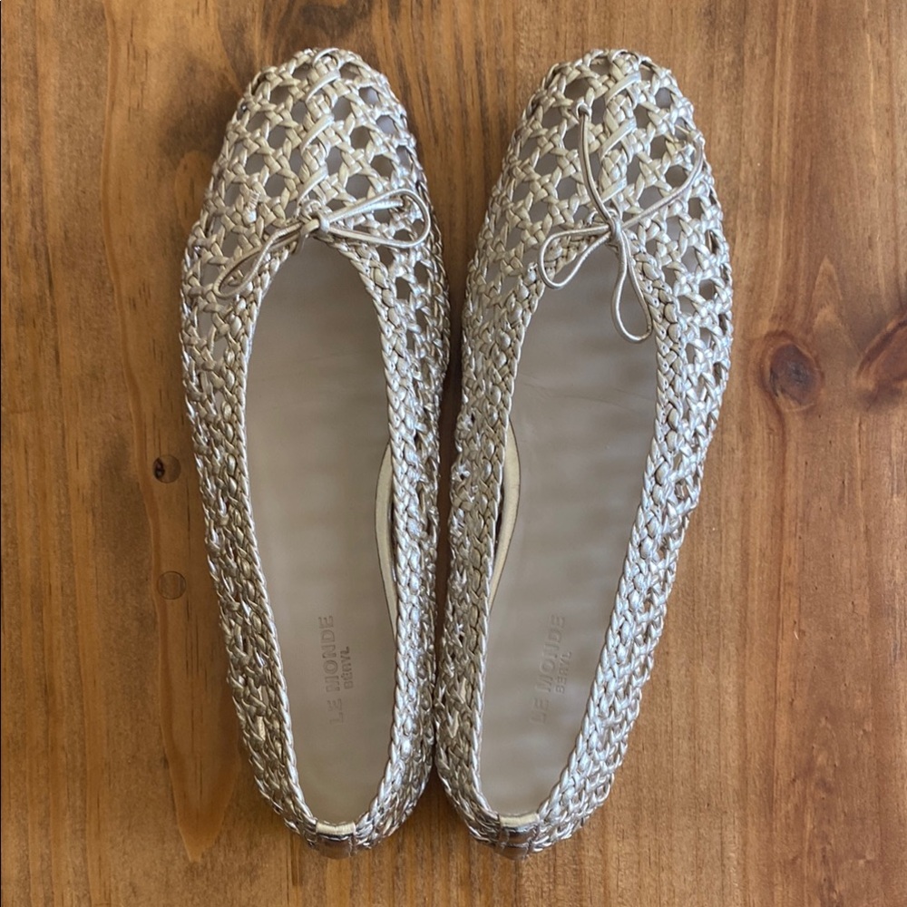 Le Monde Beryl Gold Woven Ballet Flats. Size 38